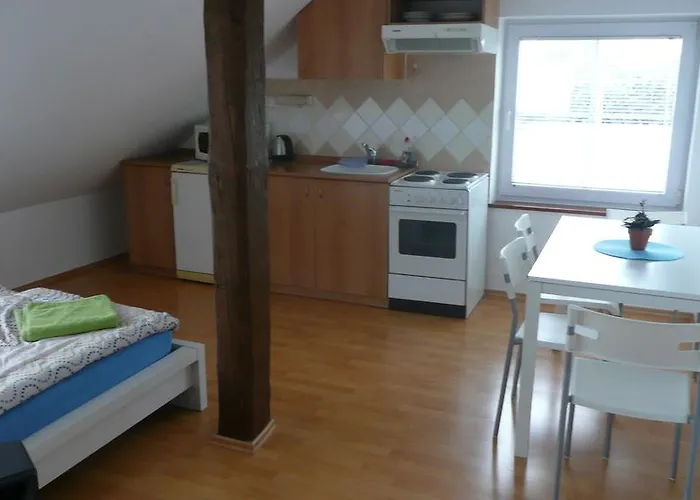 U Cara Hotel *